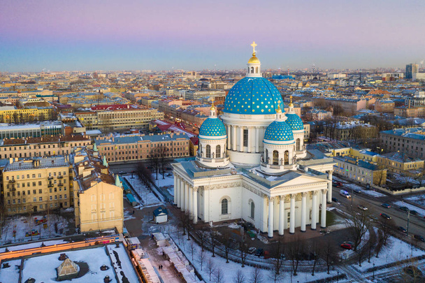 Trinity Cathedral. St. Petersburg. Orthodoxe kerk. - Foto, afbeelding