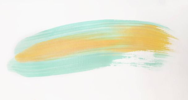 Літній пензлик набуває текстури полотна
 - Фото, зображення