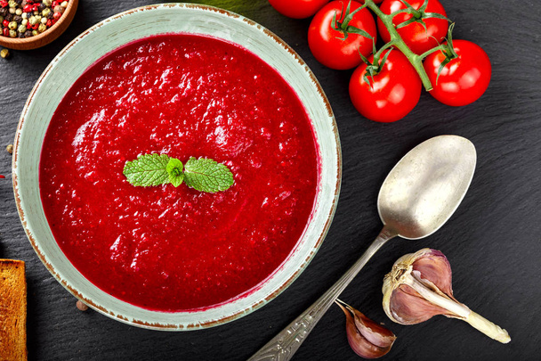 italian gazpacho soup in a plate - Zdjęcie, obraz
