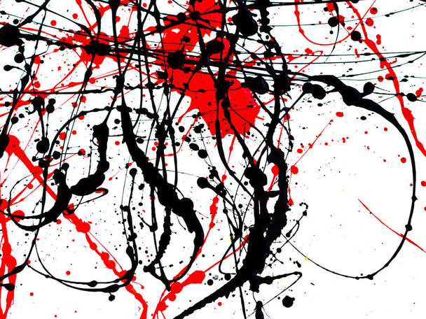 Peinture rouge et noire Gouttes et éclaboussures sur fond blanc
 - Photo, image