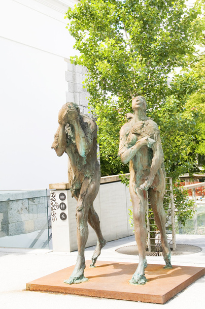 Adem ve Havva cennetten sürgün heykel heykel - Fotoğraf, Görsel