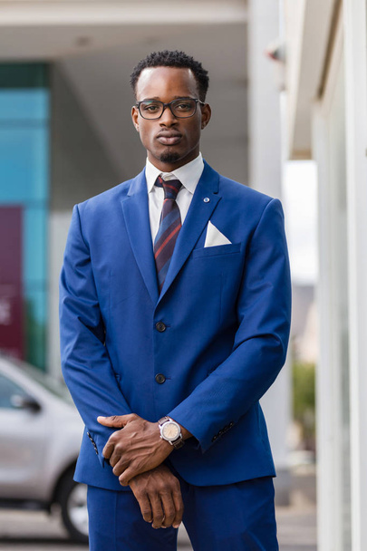 Outdoor standing portrait of a black African American business m - Φωτογραφία, εικόνα