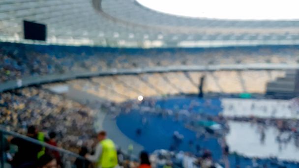 Dekoncentrált képet stadion tribunusok és ülések a rajongók és a néző előtt sportesemény - Fotó, kép