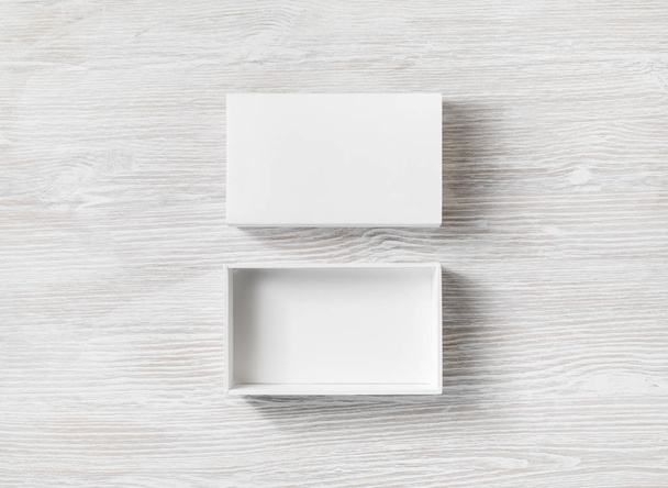 λευκό κουτί από χαρτόνι - Φωτογραφία, εικόνα