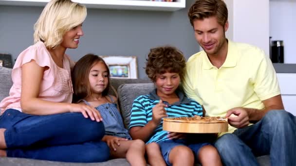 Family having pizza together - Video, Çekim
