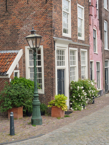 Katwijk un zee y la ciudad de Leiden en los Países Bajos
 - Foto, imagen