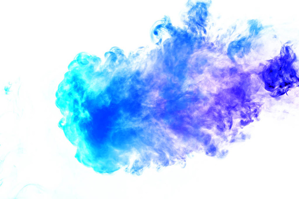Πολύχρωμο ατμό εκπνεόμενο από το Vape με μια ομαλή μετάβαση του - Φωτογραφία, εικόνα