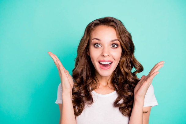 Close-up portrait of her she nice-looking attractive lovely sweet charming lovable cheerful cheery positive wavy-haired lady showing excitement isolated on bright vivid shine blue background - Foto, Imagen