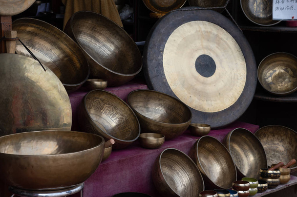Cuencos de canto tibetano
 - Foto, Imagen