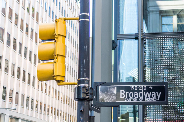 Бродвей вулиці знак в Нью-Йорку США - Фото, зображення