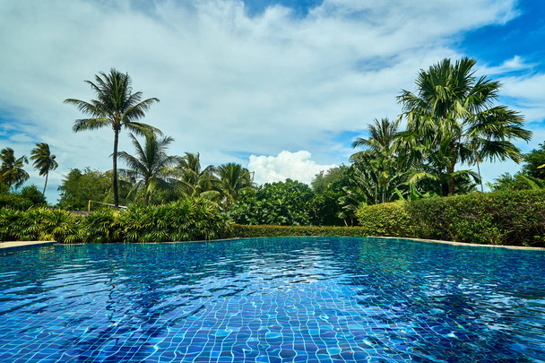 outstandidng view of Swimming pool in thailand - Fotoğraf, Görsel
