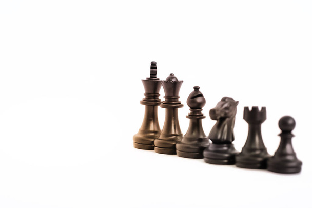 Imagen de peones negros de ajedrez. Aislado sobre el fondo blanco
. - Foto, Imagen