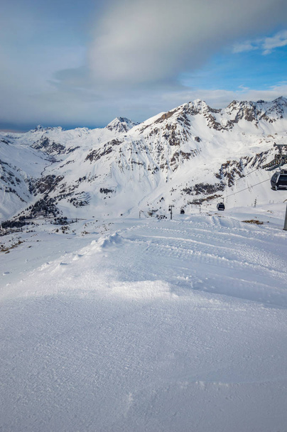 Patscherkofel mountain and ski area in the Alps, in Tyrol in western Austria - Foto, imagen