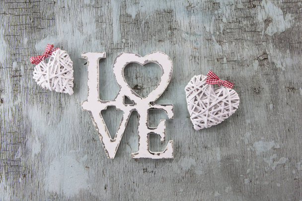 Día de San Valentín Vista superior retro, objetos decorativos de madera, fondo de amor
 - Foto, Imagen