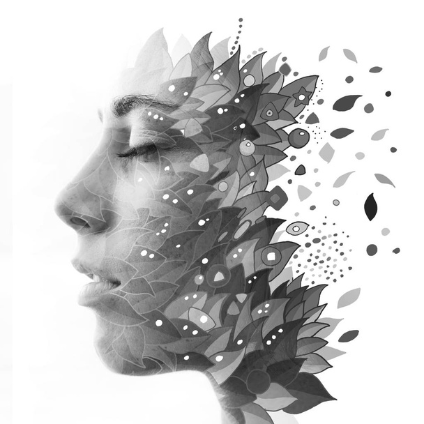 Paintography. Double exposure profile of a young natural beauty  - Foto, Imagem