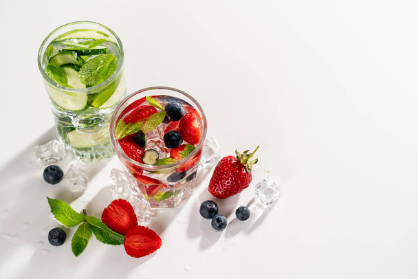 detox smoothies of fresh fruits and vegetables - Fotografie, Obrázek