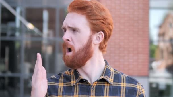 Outdoor Yawning Redhead Beard Young Man - Πλάνα, βίντεο