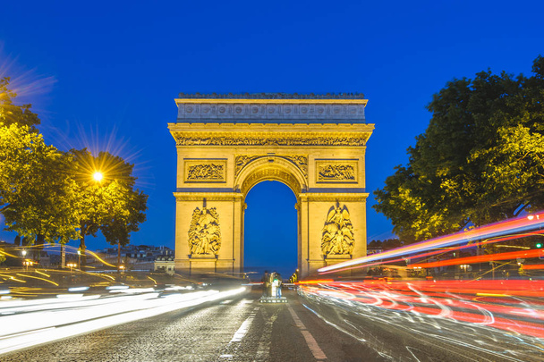 Arco do Triunfo em Paris, França
 - Foto, Imagem