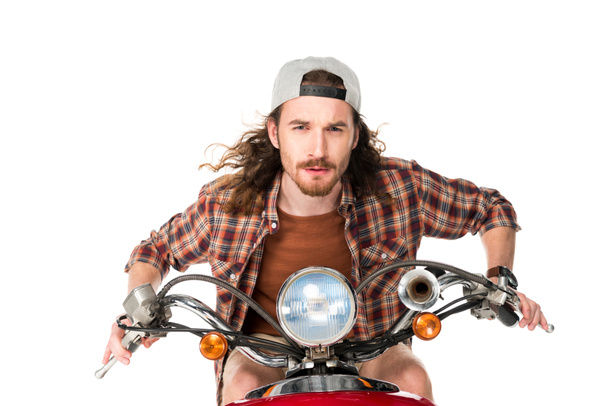 vista frontal del joven montado en scooter rojo aislado en blanco
 - Foto, imagen