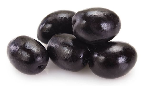 olives noires sur fond blanc - Photo, image