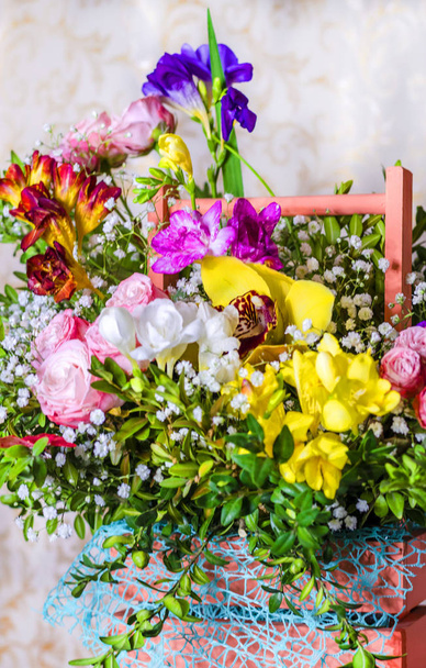 Bouquet di fiori freschi primaverili da vicino
 - Foto, immagini