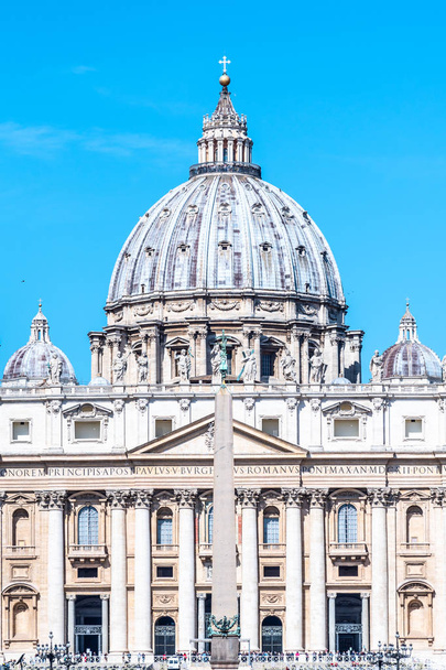 Papal Basilica of St. Peter in the Vatican - Zdjęcie, obraz