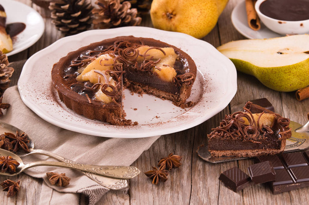 Pear and Chocolate Tart. - Foto, afbeelding