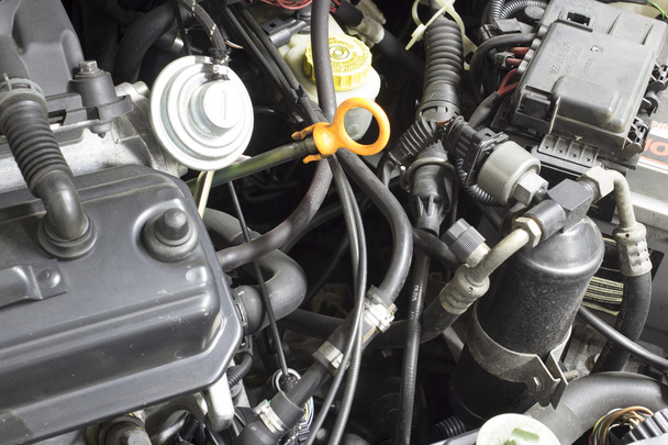 Автомобильный двигатель - Фото, изображение