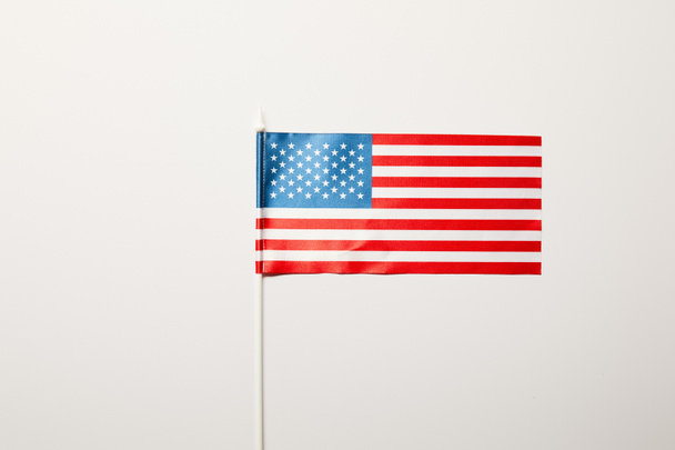 vue du dessus du drapeau américain national sur fond blanc
  - Photo, image
