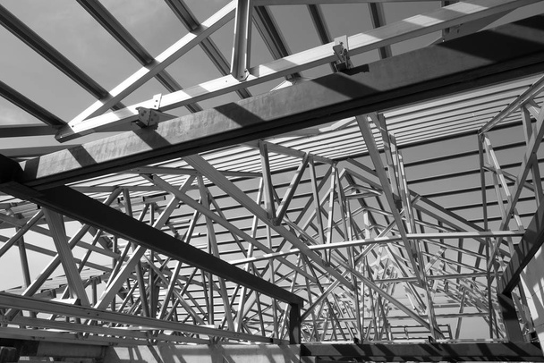 Estructura del marco del techo de acero
. - Foto, imagen