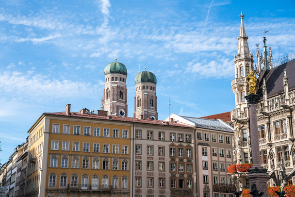 La nouvelle mairie de Marienplatz à Munich, Bavière, Allemagne
 - Photo, image