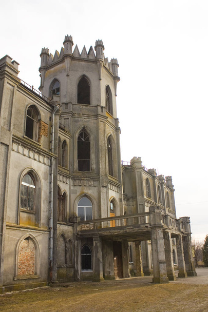 Chervonoe, região de Zhytomyr, Ucrânia - 24 de fevereiro de 2019: Palácio Tereshchenko em Chervonoe
 - Foto, Imagem