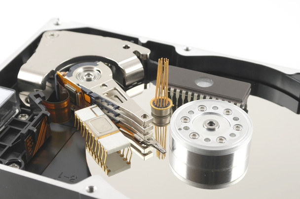 elementos de la unidad de disco duro con chips - Foto, afbeelding