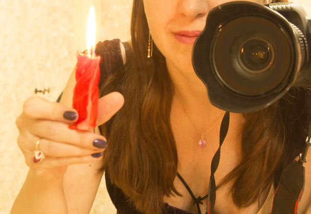 aspiring photographer. If there is no flash. Candle's fine. Humor  - Φωτογραφία, εικόνα