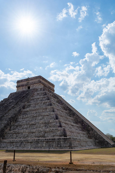 Mayan pyramid of Kukulcan El Castillo in Chichen Itza, Mexico - Photo, Image