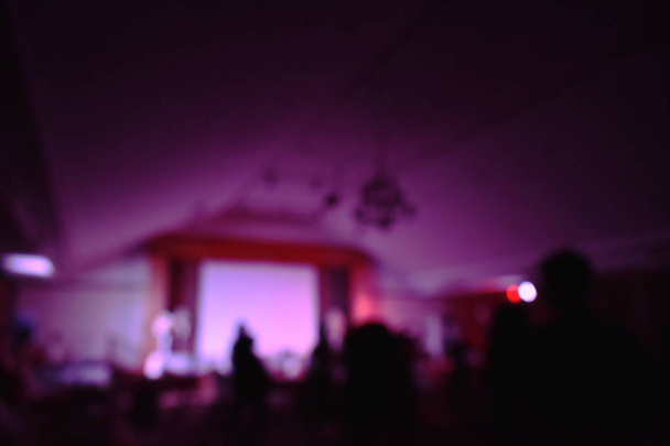  Blur van het podium op mini cocert in Meeting Hall - Foto, afbeelding