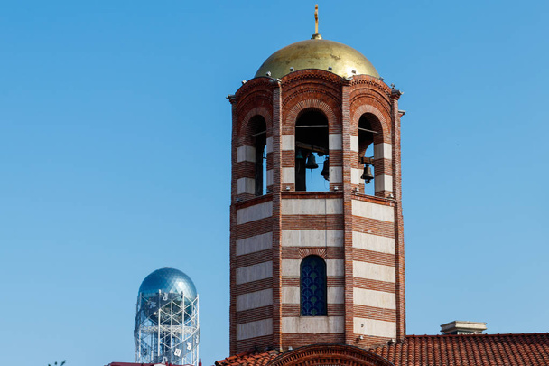 Καμπάνα πύργος του Αγίου Νικολάου Ορθόδοξη εκκλησία σε Μπατούμι, γεωργία - Φωτογραφία, εικόνα