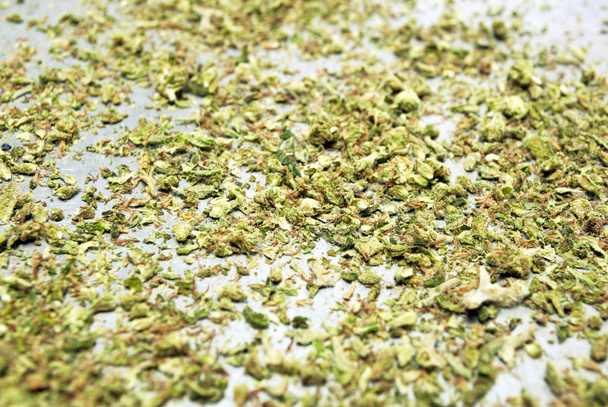 Kurutulmuş marijuana. Uyuşturucu bağımlılığı kavramı. Tıbbi esrar kavramı  - Fotoğraf, Görsel