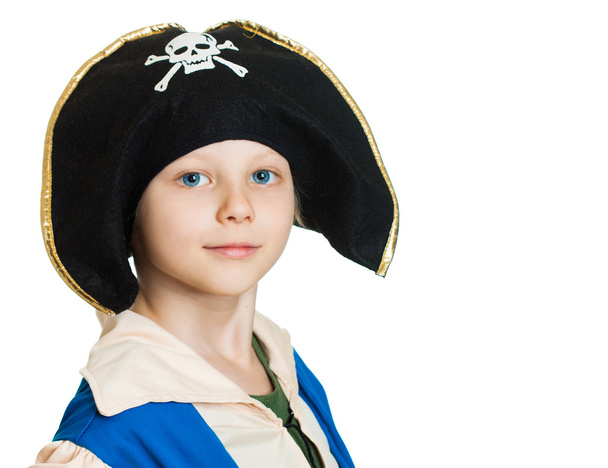 Niño vestido de pirata
 - Foto, Imagen