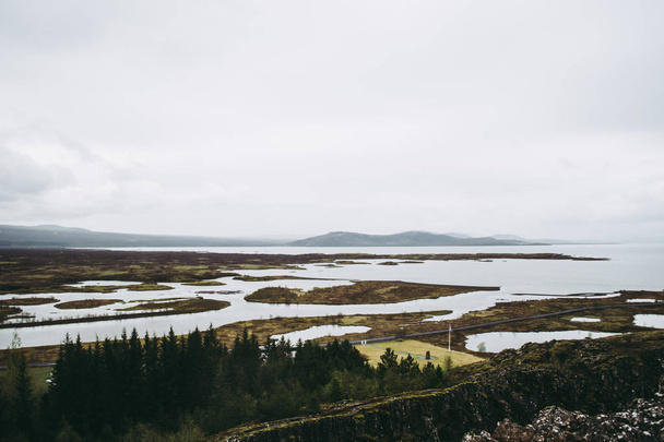 kalte trostlose Landschaften des thingvellir Nationalparks in Island - Foto, Bild