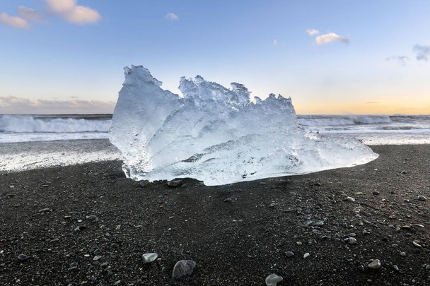 ダイヤモンドビーチ,ヨクルサルロン,アイスランド.  - 写真・画像