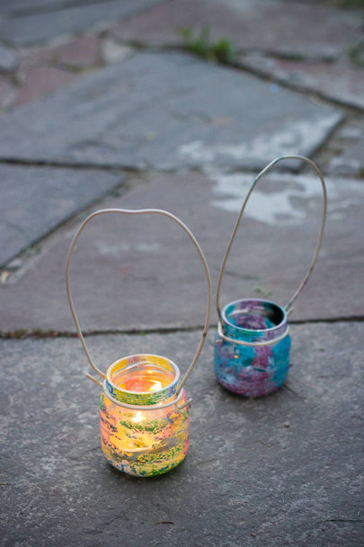 DIY Mason Jar Kotitekoinen idea kynttilänhaltijalle
 - Valokuva, kuva