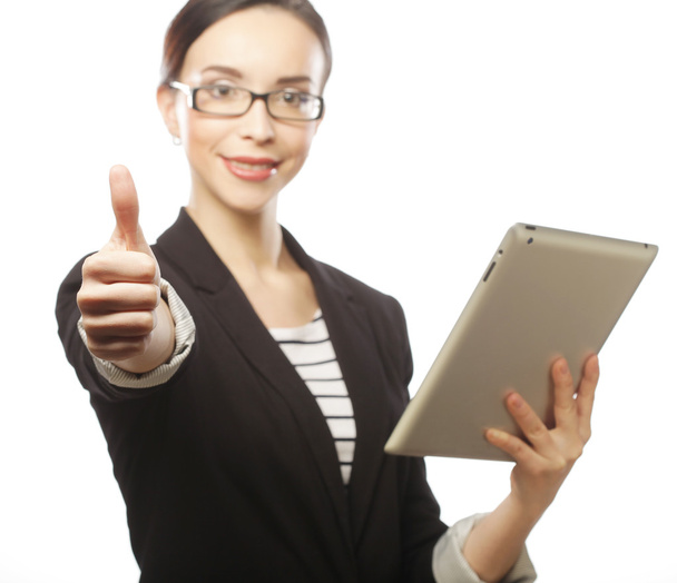 Smiling business woman with tablet thumb up show. - Zdjęcie, obraz