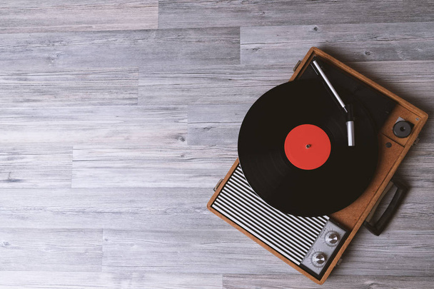 Starší gramofonové desky s vinylovou rekordí  - Fotografie, Obrázek