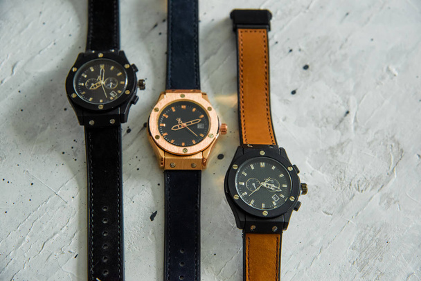 Wrist watch with leather strap. Man's watch. Jewelry accessory. - Foto, Imagen