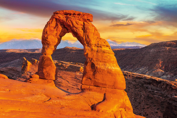 Delicate Arch, Arches National Park, Utah - Photo, Image