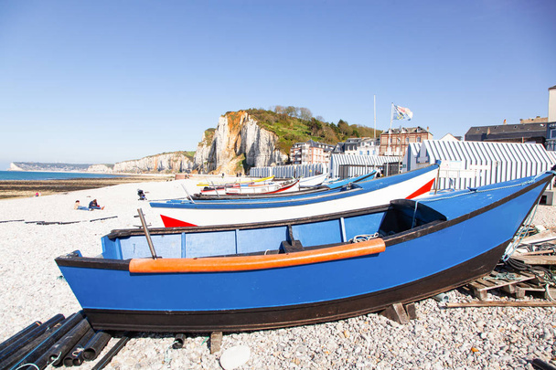 barcos de pesca en la playa Yport Alta Normandía
 - Foto, imagen