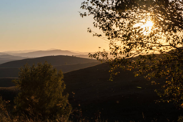 Краса захід сонця в горах
 - Фото, зображення