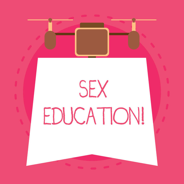 Fogalmi kézzel írásban mutatja Sex Education. Üzleti fotókszöveg a huanalízis szexualitás és az anatómia kérdéseivel kapcsolatos útmutatás egyedi tervezése éjszakai lámpaernyő két légfúvók a tetején. - Fotó, kép