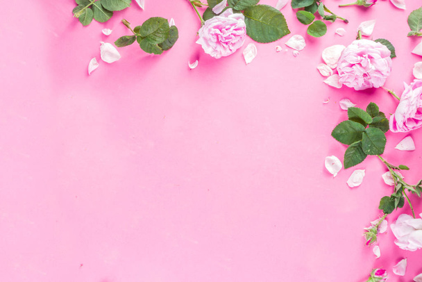 Pink pattern background with roses - Φωτογραφία, εικόνα